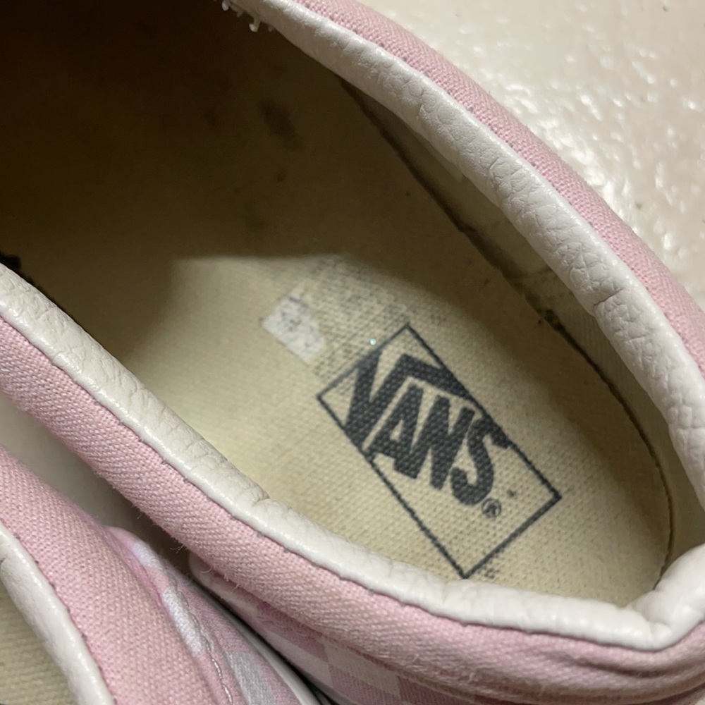 Shoes - Picture 5 of 5